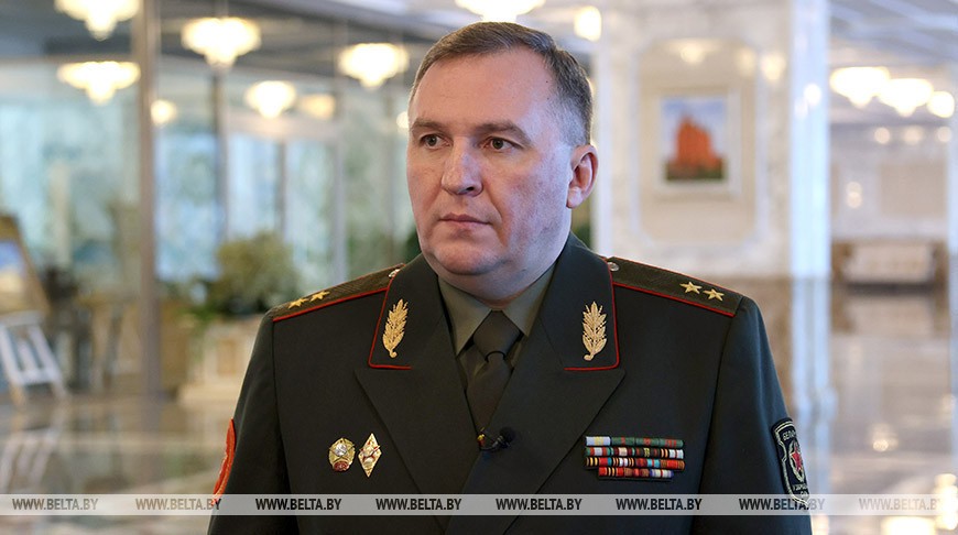 Министр обороны Беларуси: разведывательная авиация НАТО ежедневно изучает нашу территорию