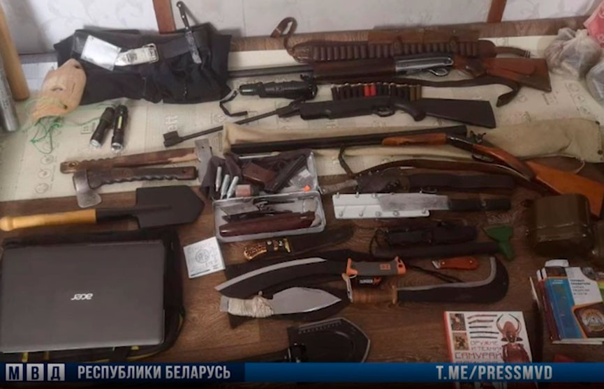 У жителей Крупского района изъяли оружейный арсенал