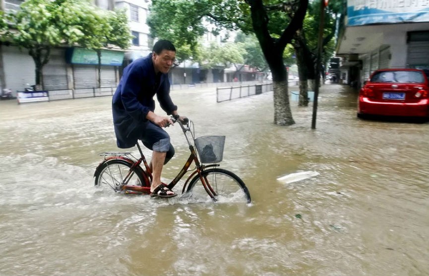 Наводнение в Китае: есть жертвы