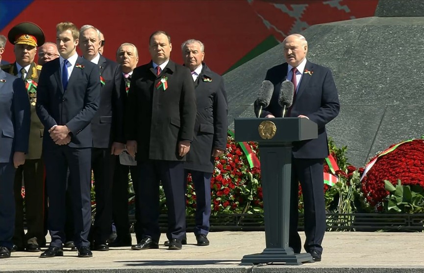 Лукашенко: Победа стала неотъемлемой частью общей национальной идеи
