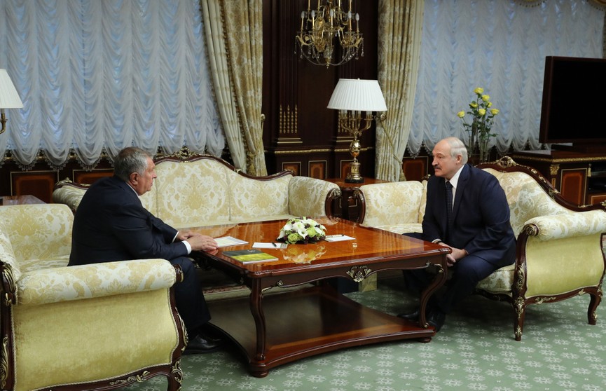 «Хотелось бы полной ясности». Александр Лукашенко встретился с главой «Роснефти» Сечиным