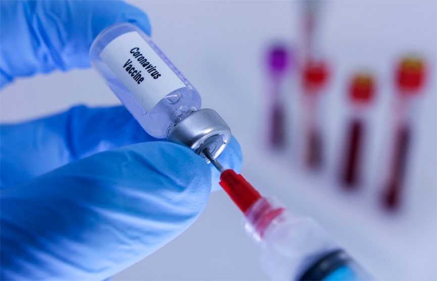 Пиневич: в Беларуси рассматривается возможность вакцинирования от COVID-19 до 2 млн человек