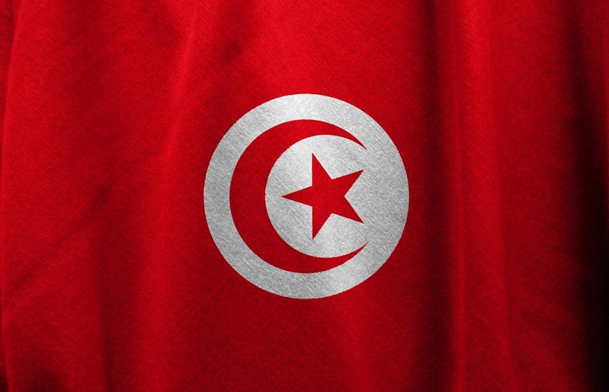Президент Туниса заявил о роспуске парламента
