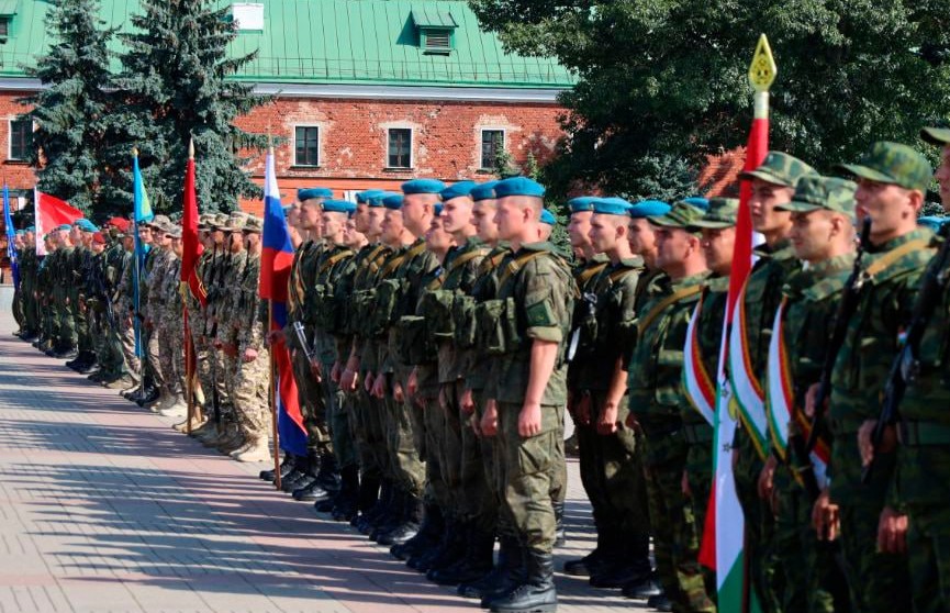 Церемония открытия военных учений ОДКБ «Боевое братство-2023» прошла в Брестской крепости