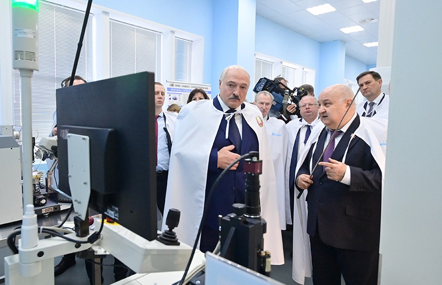 Лукашенко: Кто владеет технологиями, тот установит свои правила игры. Итоги посещения предприятия «Планар»