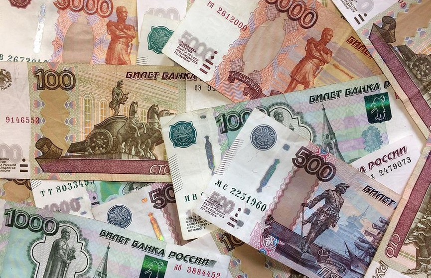 Российский рубль стал лучшей мировой валютой в рейтинге с начала года