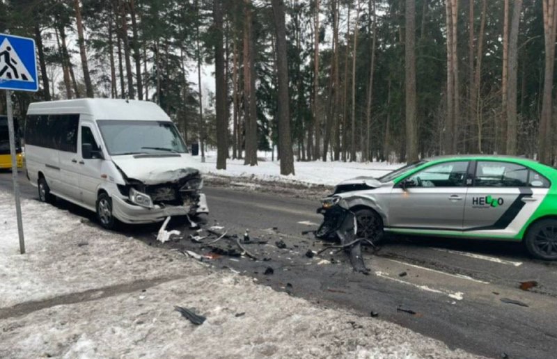 Водитель каршерингового авто потерял управление и вылетел на встречную в Минске