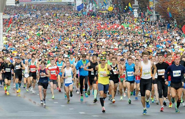 В столице проходит Минский полумарафон с рекордным количеством участников – 35 тысяч человек