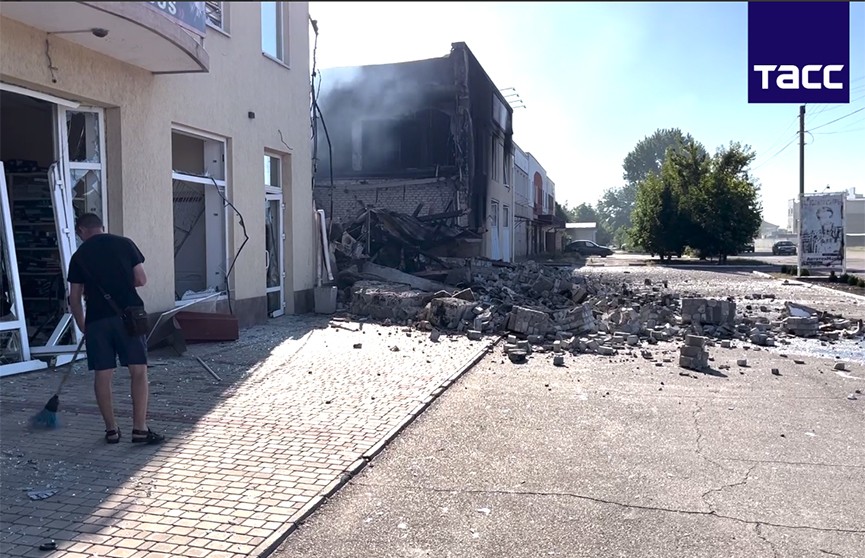 Удар ракетами HIMARS по Новой Каховке уничтожил сотни квартир – глава ВГА