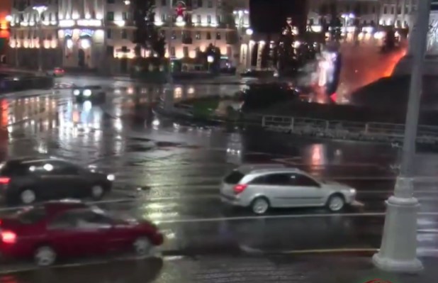 Автомобиль пролетел над площадью Победы в Минске, или Как выжить в страшном ДТП. Спросили лично у водителя