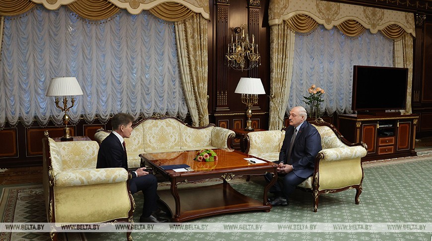 Лукашенко провел встречу с губернатором Приморского края