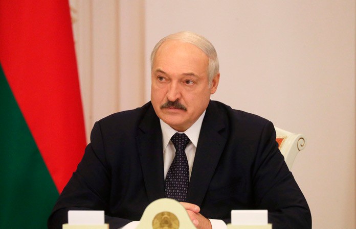 «Люди ни в чём не виноваты»: Лукашенко поручил помочь россиянам, застрявшим в Польше