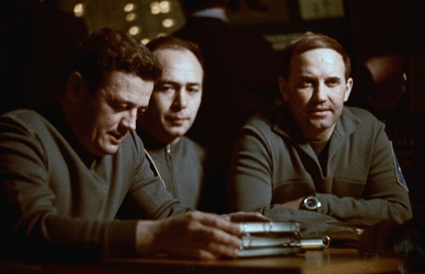 «Роскосмос» рассекретил переговоры погибшего экипажа корабля «Союз-11». После этой катастрофы космонавтов отправляют на орбиту только в скафандрах