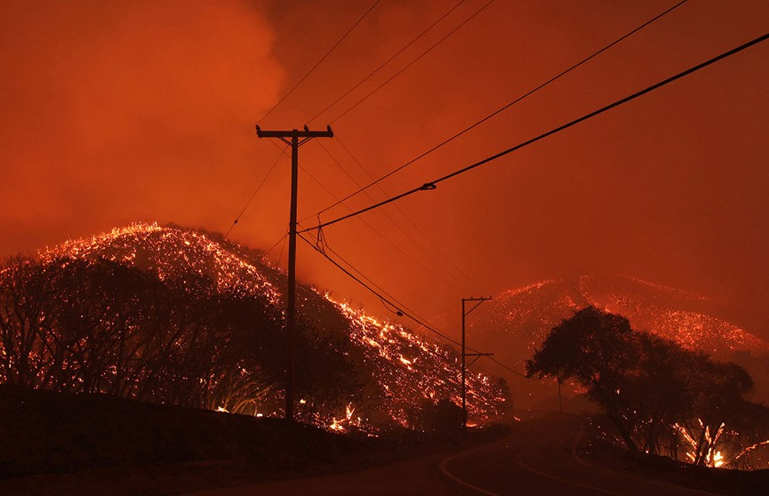​Выяснили причину возникновения лесных пожаров в Калифорнии