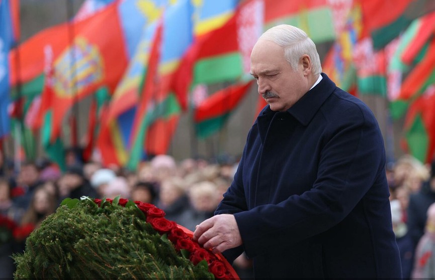 Лукашенко посетил «Хатынь»