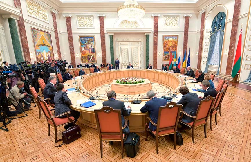 Очередное заседание трёхсторонней контактной группы по урегулированию конфликта в Украине пройдёт в Минске