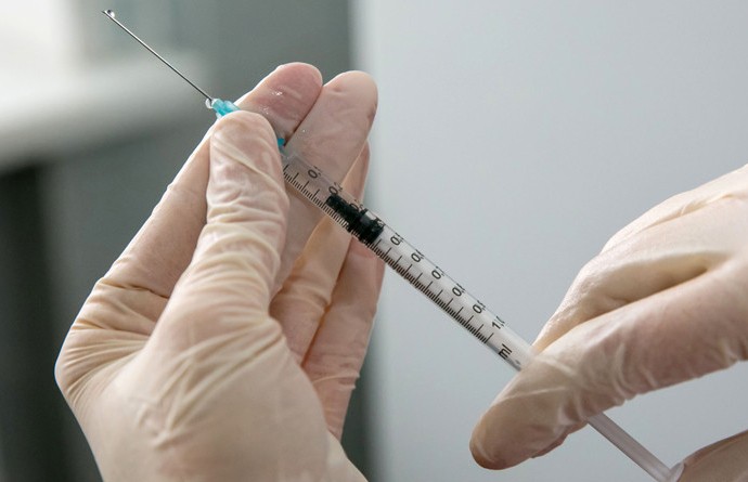 Москва и Минск создают совместное производство российской вакцины от COVID-19 в Беларуси
