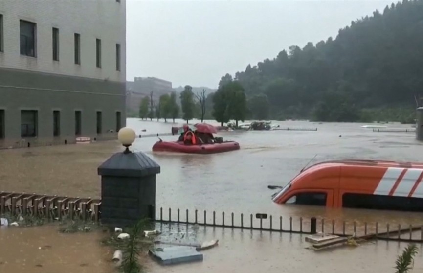 Наводнение в Ухани: более 120 человек погибли или пропали без вести
