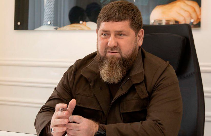 Кадыров призывает ввести военное положение в России