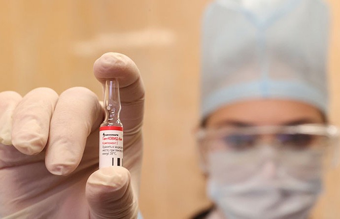 Беларусь подготовит первую партию российской вакцины от коронавируса уже в этом году