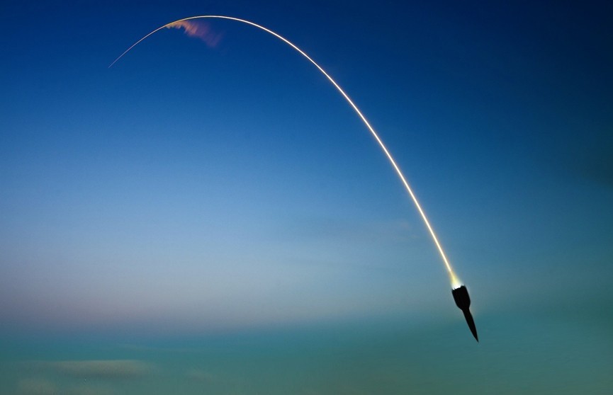 Северная Корея выпустила две баллистические ракеты в сторону Японского моря
