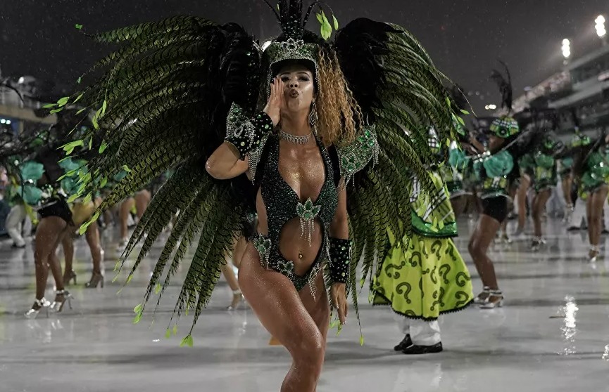 Ежегодный карнавал в Рио-де-Жанейро отменили из-за коронавируса