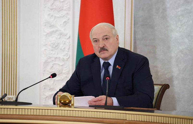 Никакой отмены быть не должно! Лукашенко потребовал вернуть оказание плановой медпомощи