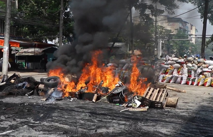 Протесты в Мьянме: страна на грани гражданской войны