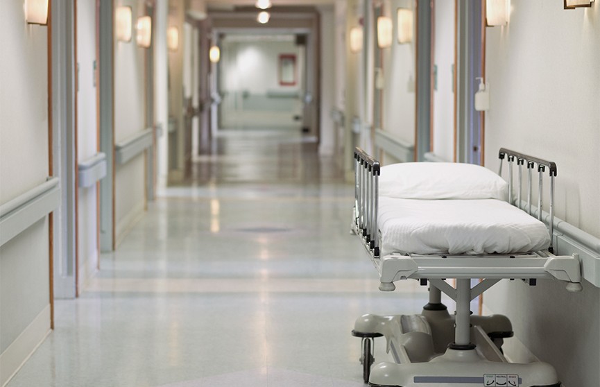 Шкаф упал на 94-летнюю пациентку речицкой районной больницы