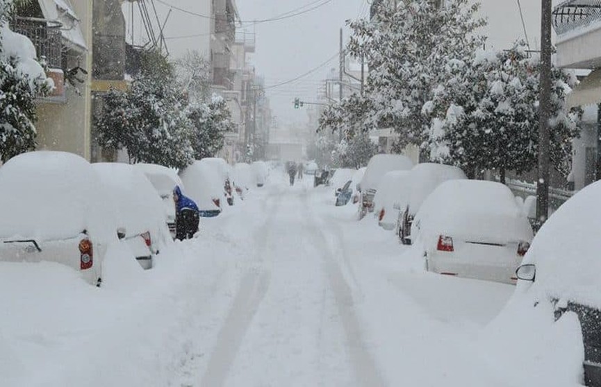 Снегопады накрыли Грецию: в Афинах закрыты школы