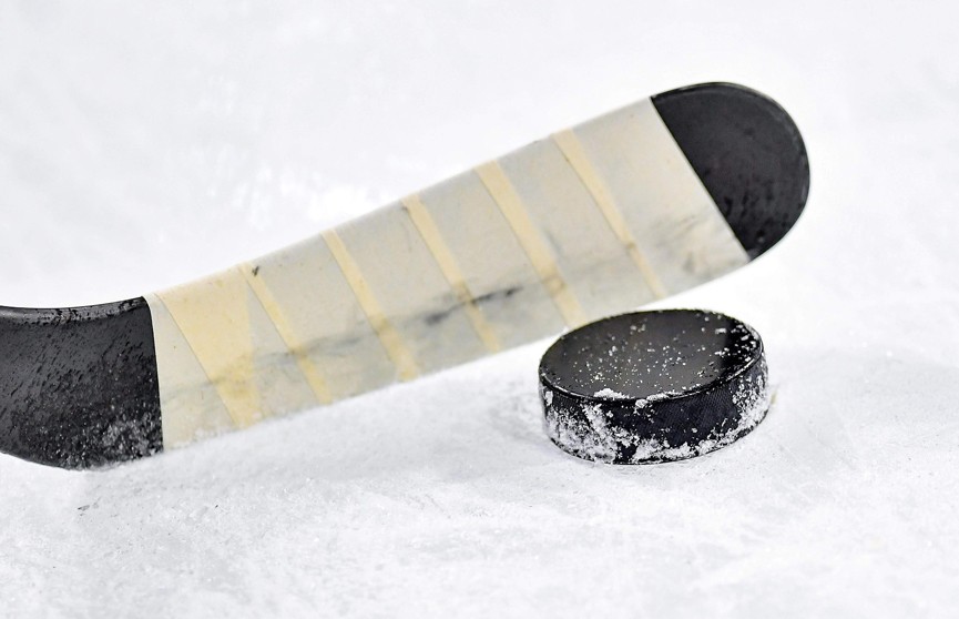 Международная федерация хоккея продлила отстранение белорусов и россиян от соревнований