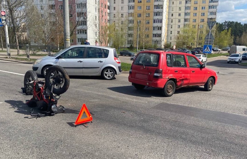 Автоледи сбила мотоциклиста на улице Филимонова в Минске