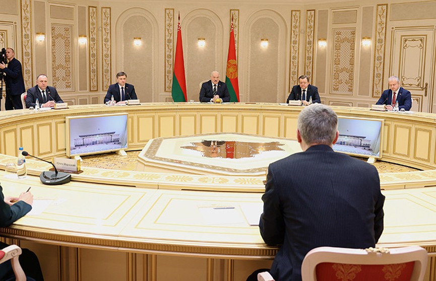 Александр Лукашенко провел переговоры с губернатором Камчатского края