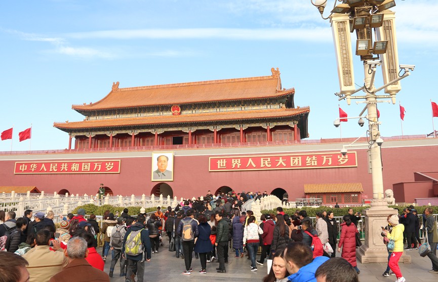 Суточное количество въездов и выездов из Китая достигло рекордного уровня