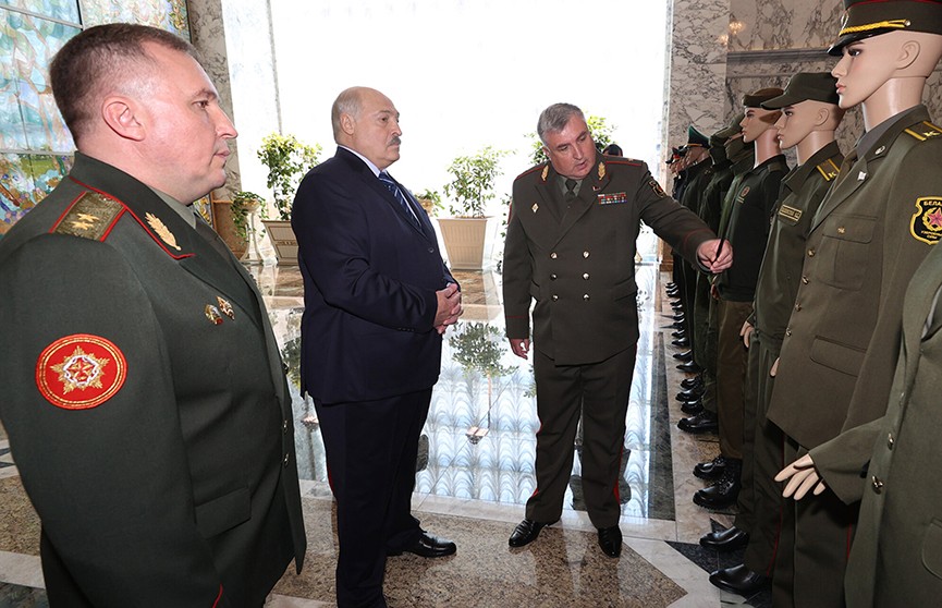 Александр Лукашенко высказался о новых образцах формы белорусских военнослужащих