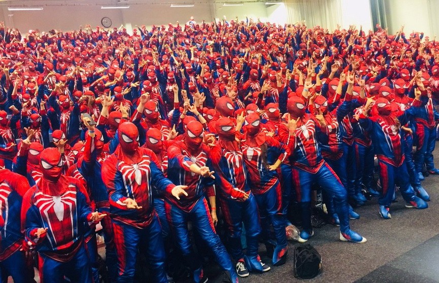 На Comic-Con в Стокгольме пришли 547 человек в костюмах Человека-паука