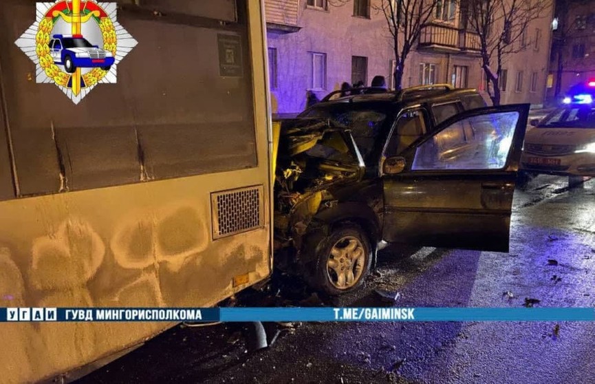 ДТП с троллейбусом в Минске: погиб водитель автомобиля. Очевидцев просят отозваться