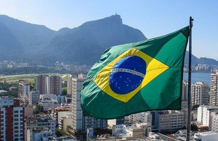 Лула да Силва победил на выборах президента Бразилии с 50,9% голосов
