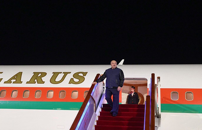 Лукашенко прибыл с государственным визитом в Китай
