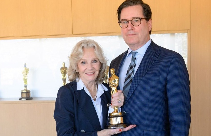 Актрисе Хейли Миллс заново вручили «Оскар», ее награду похитили
