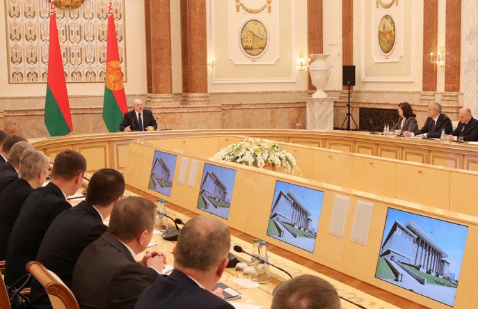 Александр Лукашенко: все решения, влияющие на судьбу Беларуси, должны приниматься внутри страны
