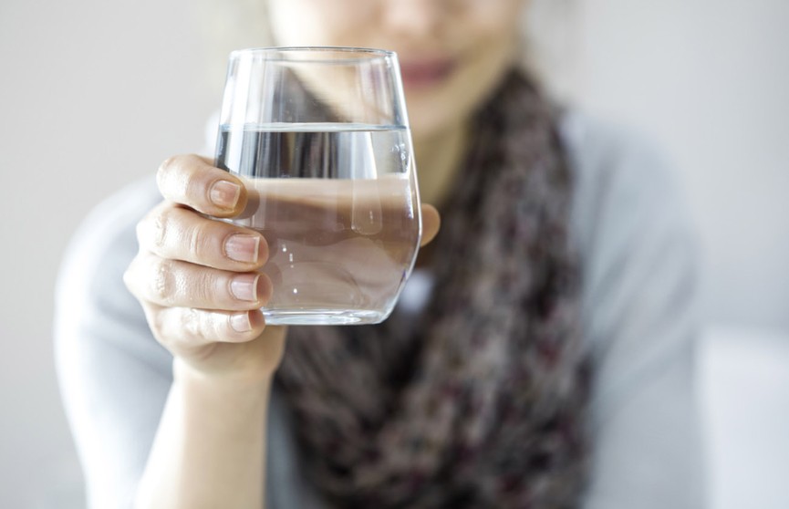 Что будет с организмом, если пить 2 литра воды в день?💧