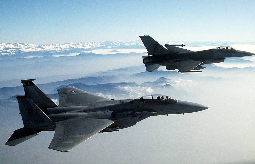 NBC: США и союзники планируют отправить Украине F-16