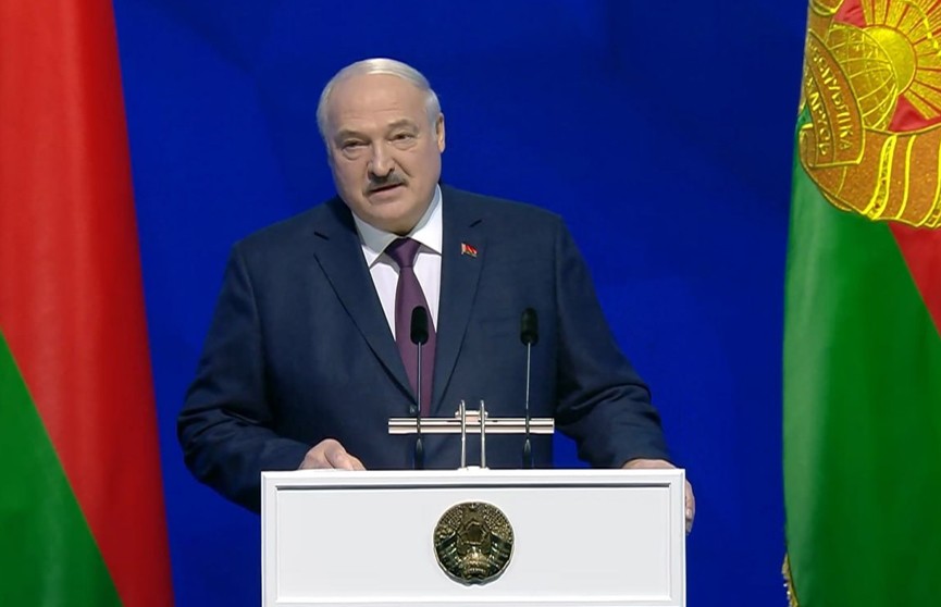 Лукашенко об импортозамещении: мы не должны зависеть от капризов западных политических элит