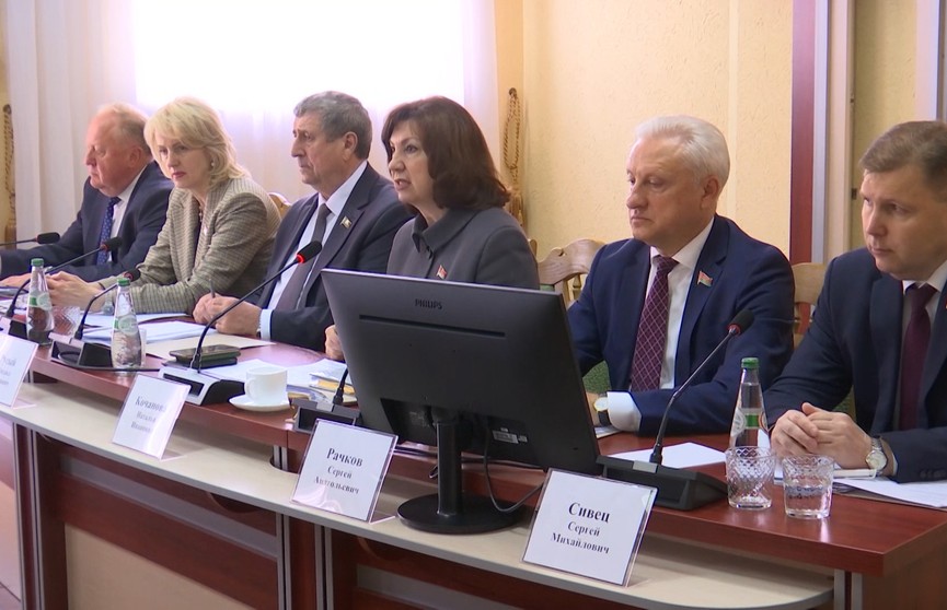 Сенаторы подвели итоги единого дня приема граждан в Витебской области