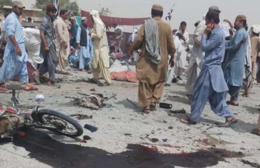 Теракт в Пакистане в день парламентских выборов: убиты более 30 человек
