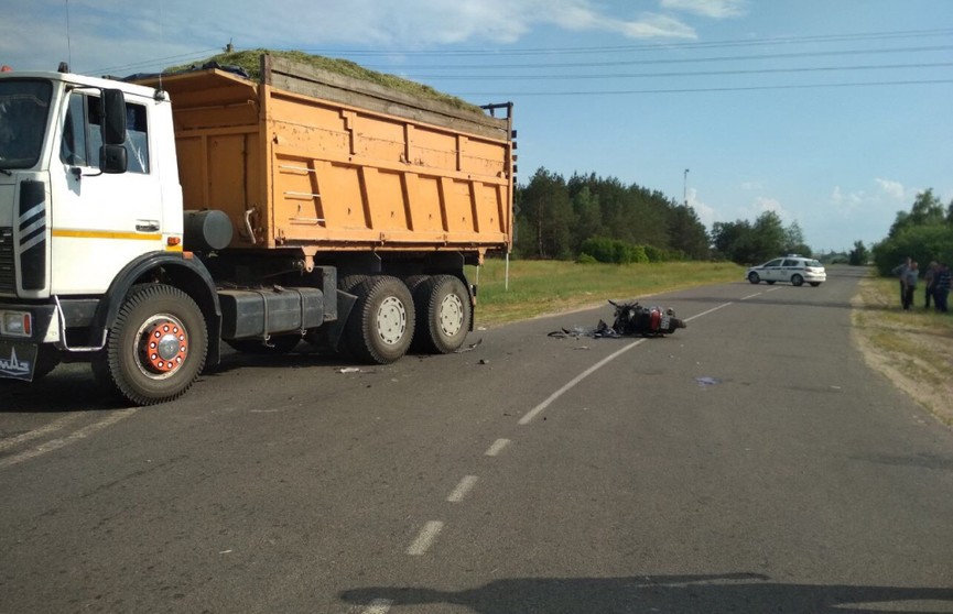 Пятилетний пассажир мопеда погиб при столкновении с грузовиком в Ивановском районе