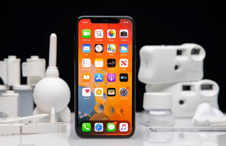 Компания Apple перенесла начало продаж iPhone 12