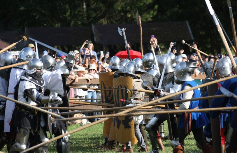 «Наш Грюнвальд»: в Дудутках оживают средневековые битвы