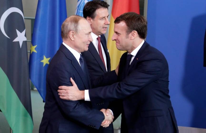 Глава МИД Франции: Макрон может возобновить телефонные переговоры с Путиным